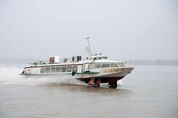 Hydrofoil to Cat Ba Island - Vietnam Airfares, Vietnam Trains, Car Hire,  Bus Tickets booking service